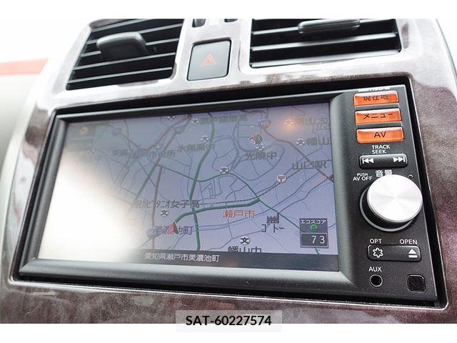 Nissan MARCH 2016-04 276234-5