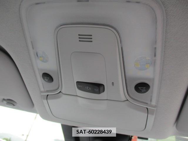 Toyota PRIUS 2017-05 373440-23