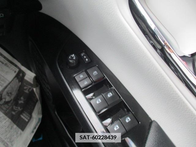 Toyota PRIUS 2017-05 373440-19