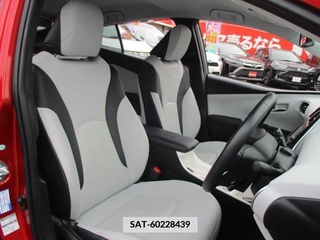 Toyota PRIUS 2017-05 373440-26