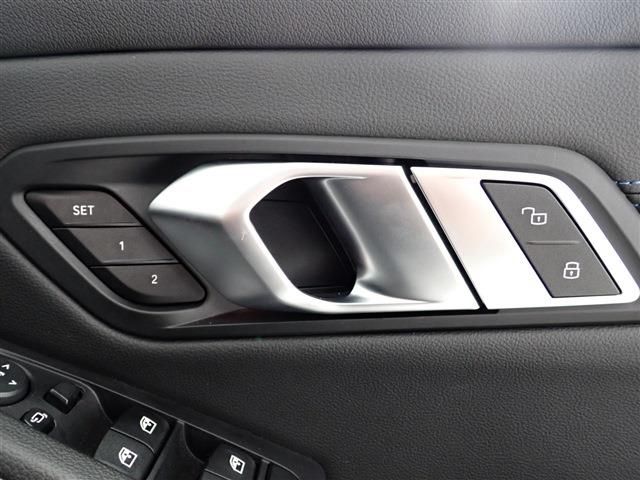 Bmw 3 SERIES 2021-09 11680-23