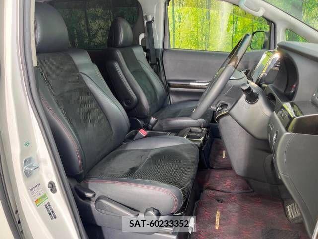 Toyota VELLFIRE 2014-09 340884-8