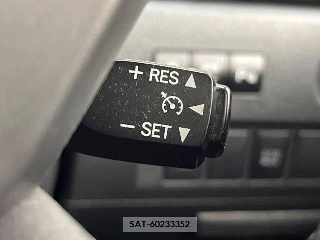 Toyota VELLFIRE 2014-09 340884-7