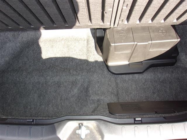 Toyota VOXY HYBRID 2018-01 1731-15