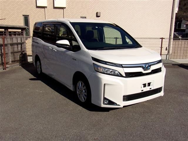 Toyota VOXY HYBRID 2018-01 1731-3