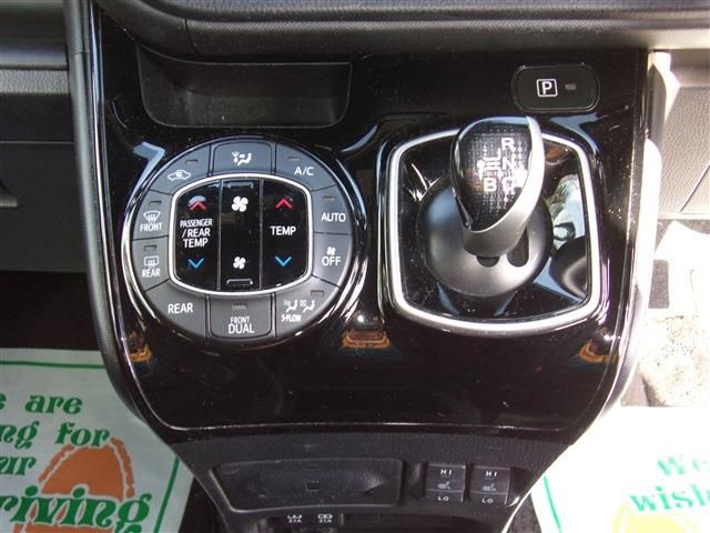 Toyota VOXY HYBRID 2018-01 1731-21