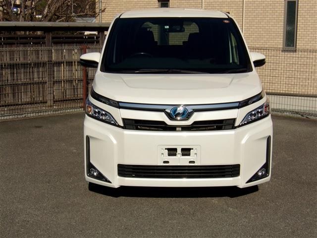 Toyota VOXY HYBRID 2018-01 1731-2