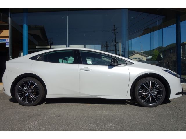 Toyota PRIUS 2023-10 19714-4