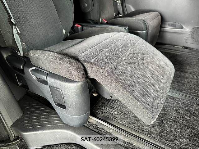 Toyota ALPHARD 2012-08 346312-5