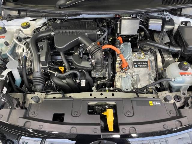 Nissan AURA 2023-06 194679-18