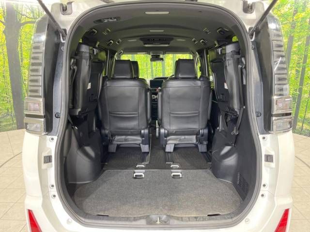 Toyota VOXY 2018-11 23525-11