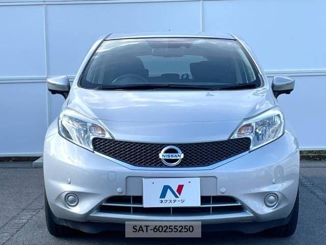Nissan NOTE 2015-06 302377-12