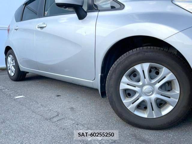 Nissan NOTE 2015-06 302377-11
