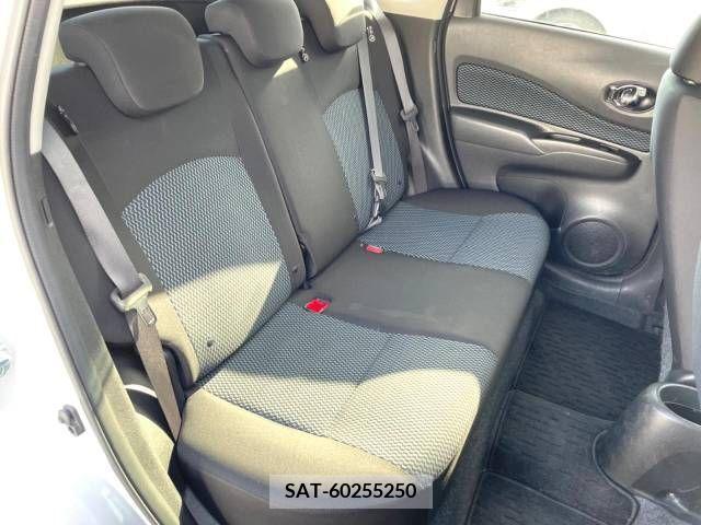 Nissan NOTE 2015-06 302377-7