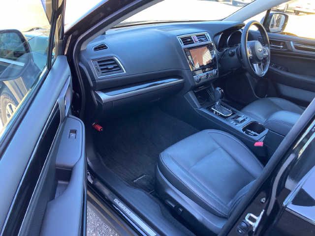 Subaru OUTBACK 2017-03 6798-6
