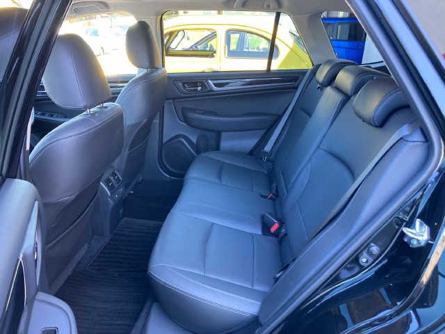 Subaru OUTBACK 2017-03 6798-5