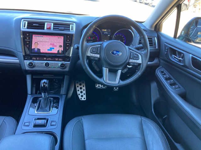 Subaru OUTBACK 2017-03 6798-1