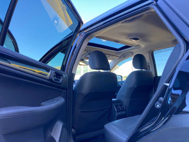 Subaru OUTBACK 2017-03 6798-7