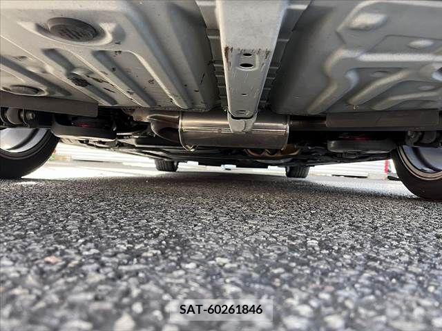 Toyota VOXY 2018-01 251960-18