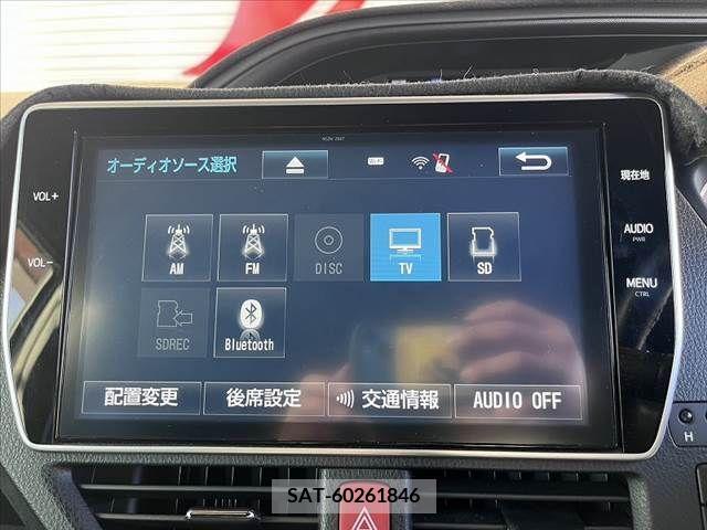 Toyota VOXY 2018-01 251960-4