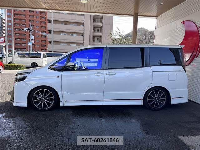 Toyota VOXY 2018-01 251960-10