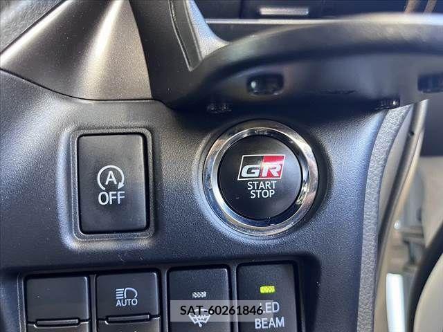 Toyota VOXY 2018-01 251960-6