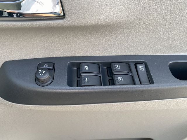 Daihatsu MIRA ES 2012-09 25044-19