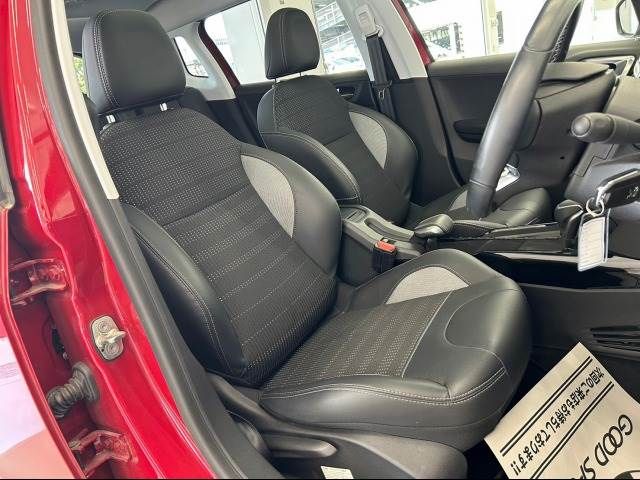 Peugeot 2008 2016-09 9674-4
