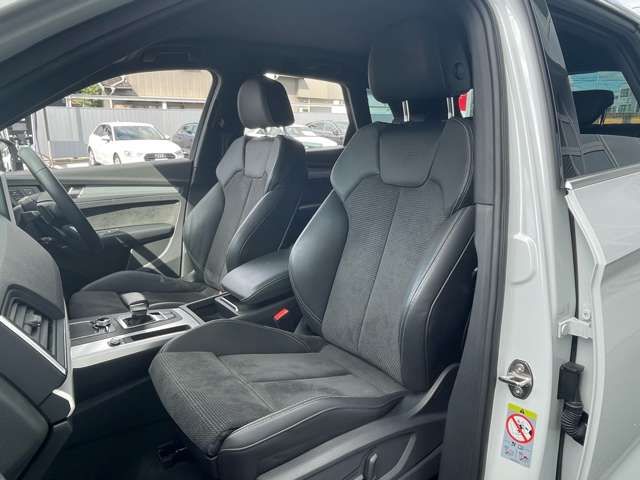 Audi Q5 2020-10 21824-14