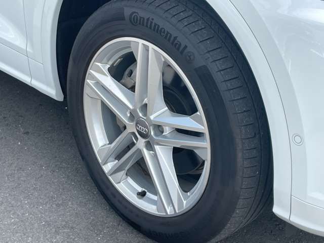 Audi Q5 2020-10 21824-10