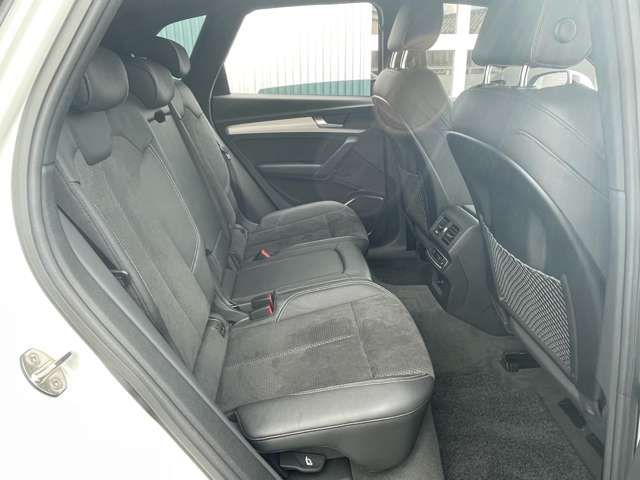 Audi Q5 2020-10 21824-13