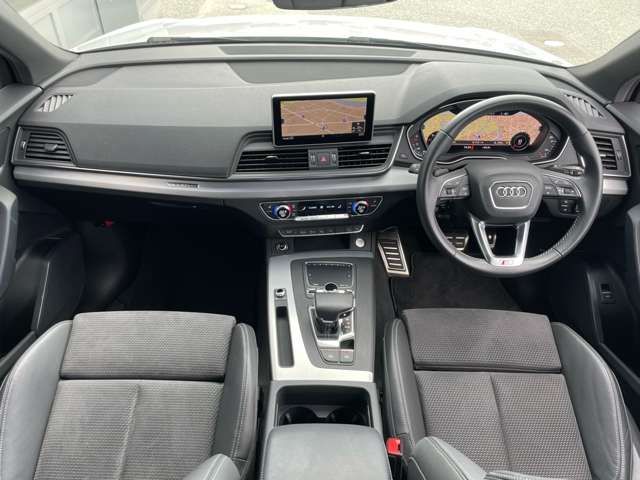 Audi Q5 2020-10 21824-16