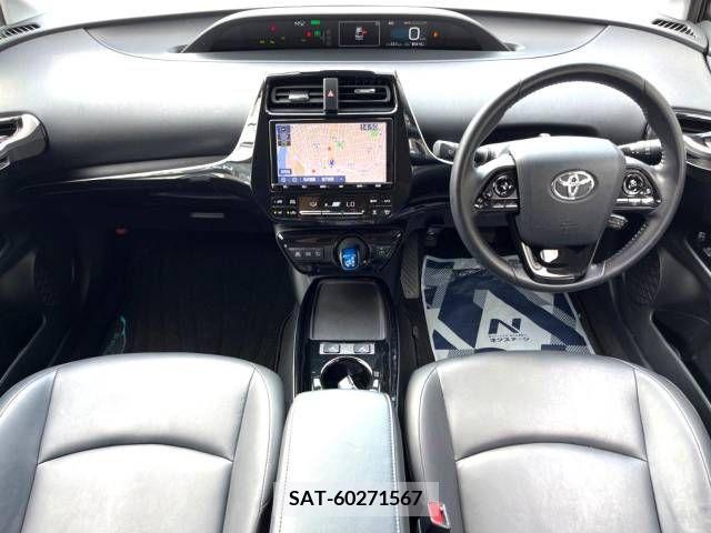 Toyota PRIUS 2019-11 366631-1