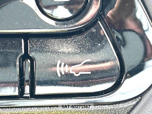 Toyota PRIUS 2019-11 366631-7