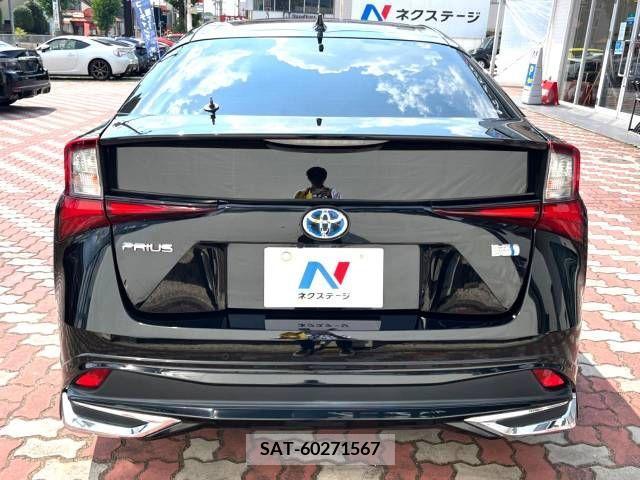 Toyota PRIUS 2019-11 366631-15