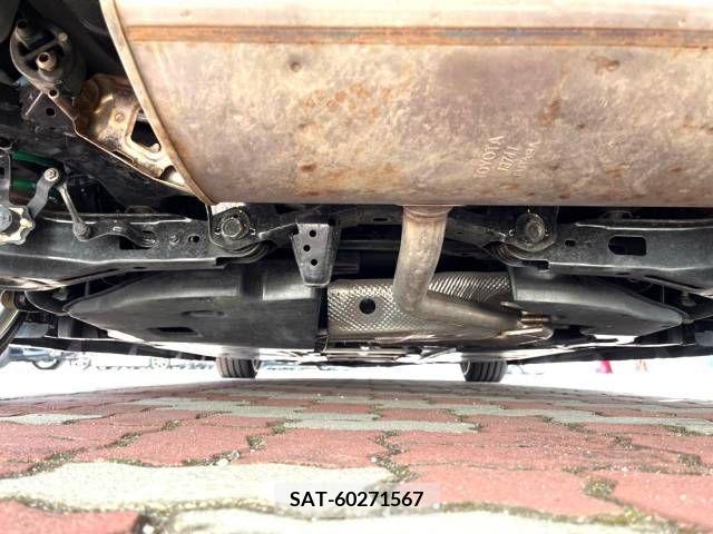 Toyota PRIUS 2019-11 366631-19