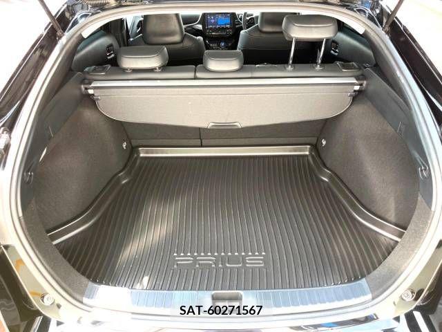 Toyota PRIUS 2019-11 366631-10