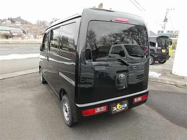 Toyota PIXIS VAN 2016-07 763-1
