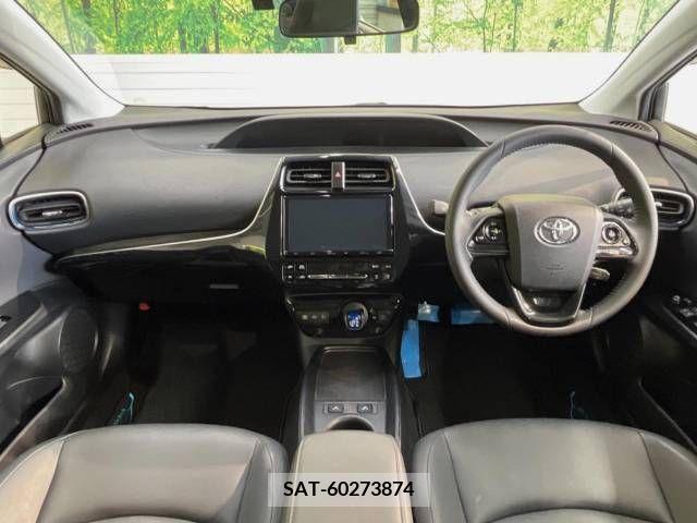 Toyota PRIUS 2019-08 282085-1