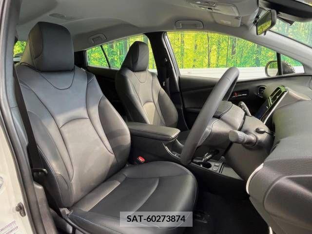 Toyota PRIUS 2019-08 282085-8