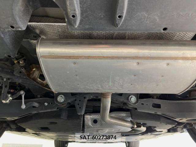 Toyota PRIUS 2019-08 282085-18
