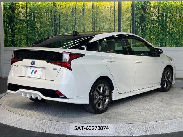 Toyota PRIUS 2019-08 282085-16