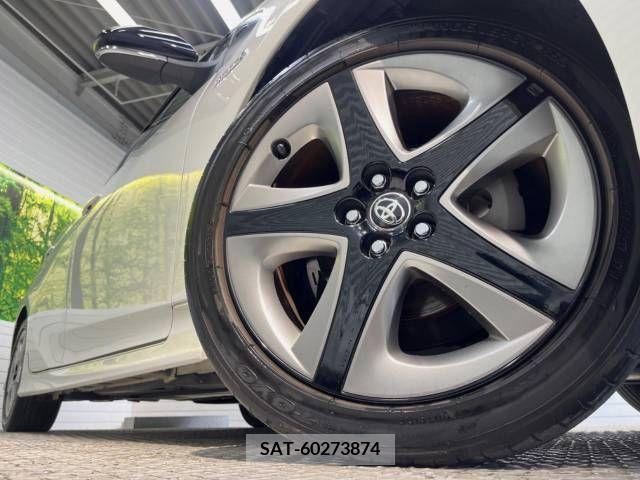Toyota PRIUS 2019-08 282085-12