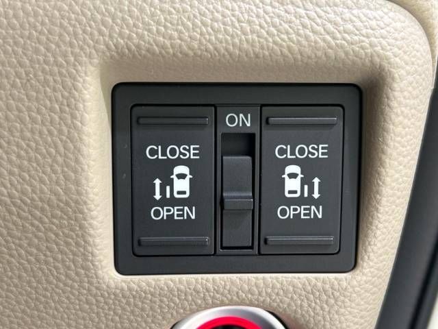 Honda N BOX 2017-08 9975-6