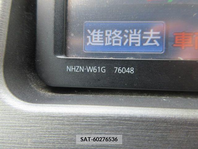 Toyota PRIUS PHV 2012-02 322149-13