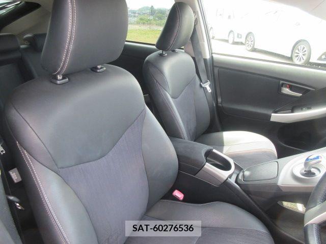 Toyota PRIUS PHV 2012-02 322149-10
