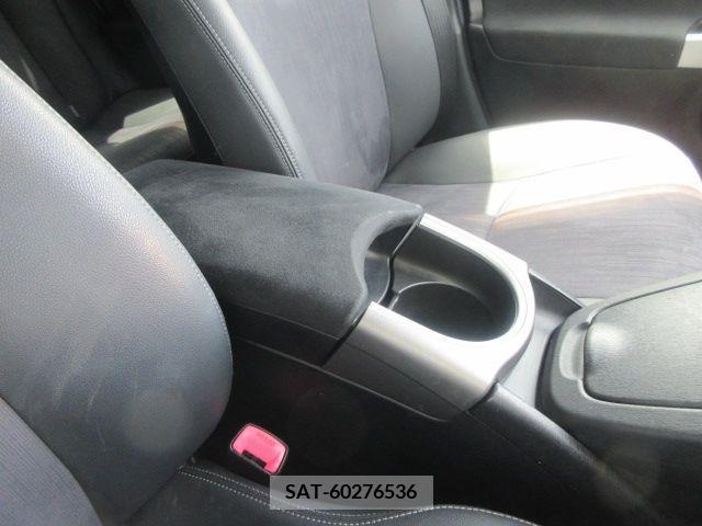 Toyota PRIUS PHV 2012-02 322149-16