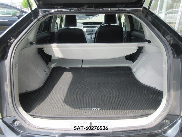 Toyota PRIUS PHV 2012-02 322149-8