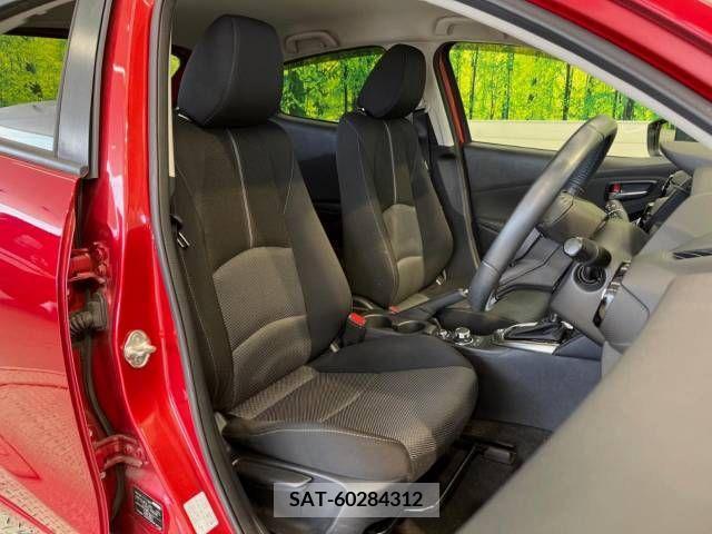 Mazda DEMIO 2018-02 396386-8