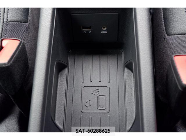 Audi Q2 2023-10 356558-18